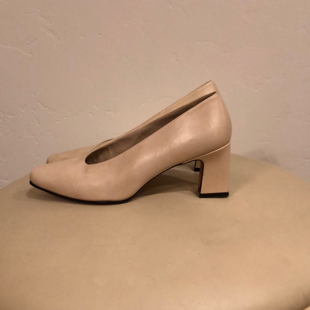 enzo angiolini pumps